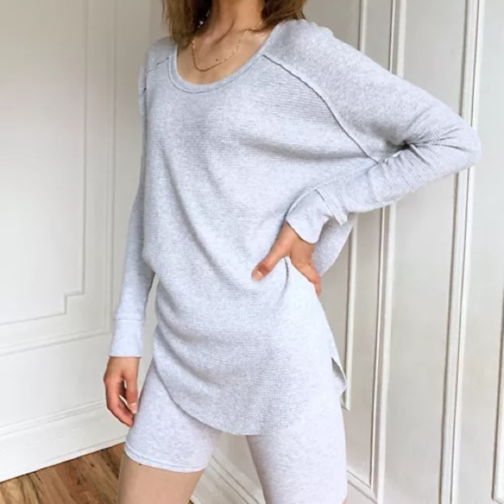 Aritzia Alder thermal longsleeve (grey & black)